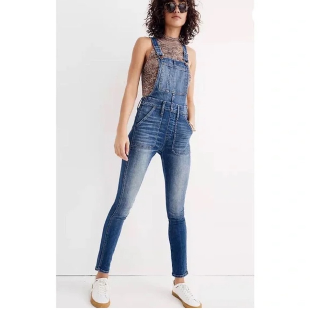 Madwell Skinny Jean Overalls Dark Wash